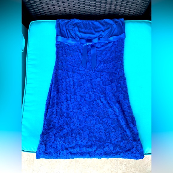 blue lace boydcon mini party dress with strapless neckline and lace up back  C1136